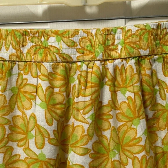 Zara Fully Lined Floral Shorts Size Large - Picture 8 of 11